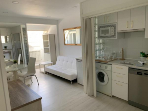 SALESAS OVIEDO CENTRO COMERCIAL CORTE NGLES- Apartamento
